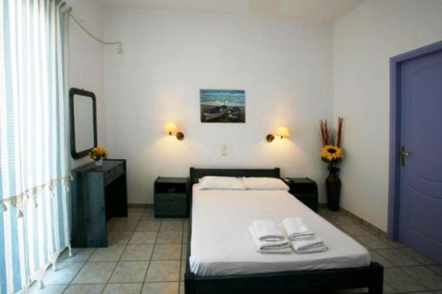 Soula Rooms Tínos Rum bild